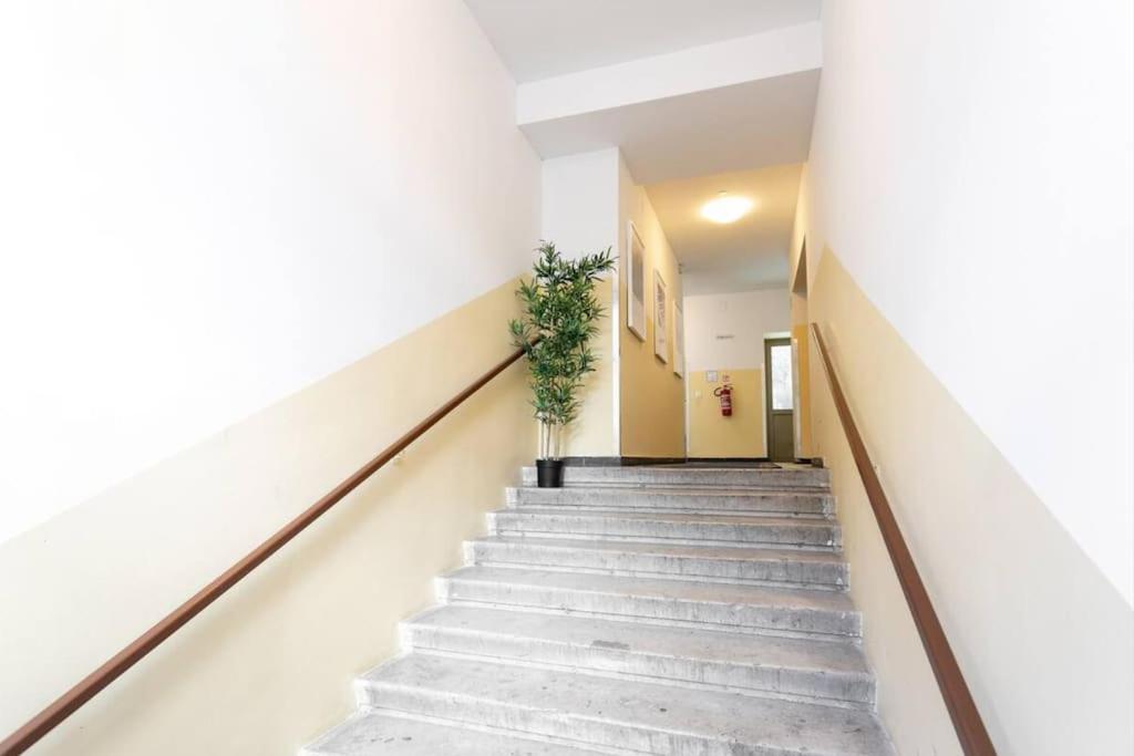 Klein & Gemuetlich L Lf15 Apartment Виена Екстериор снимка